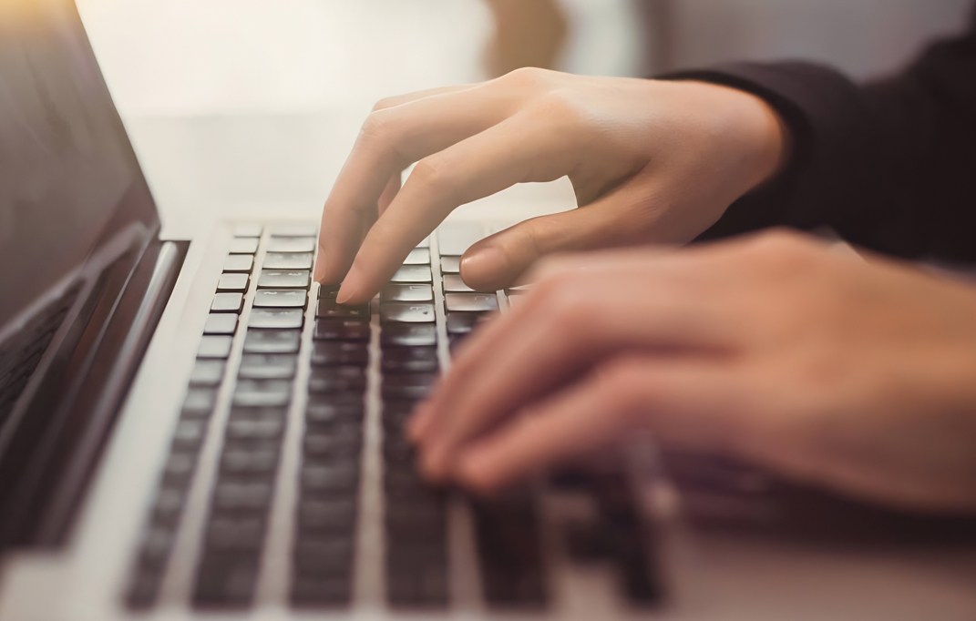 如何調試小程序代碼？